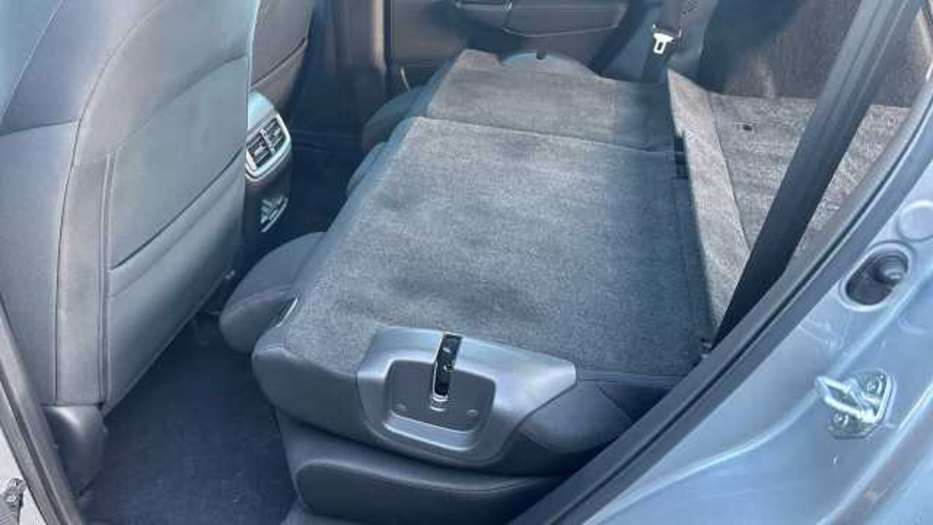 Honda CR-V 2.0 i-MMD Hybrid SE 2WD 5dr eCVT Hybrid Estate 