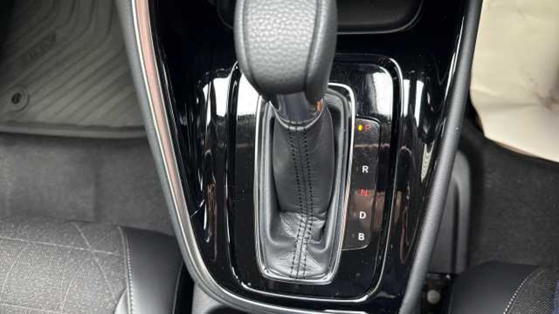 Honda HR-V 1.5 eHEV Advance 5dr CVT Hybrid Hatchback 