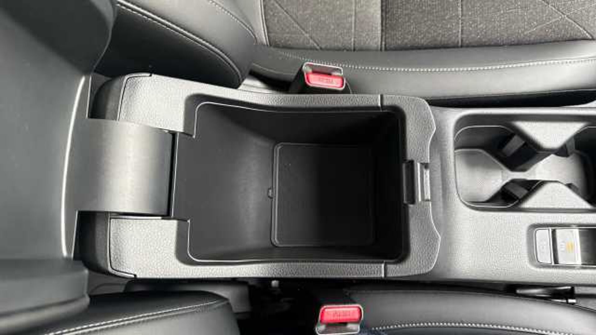 Honda HR-V 1.5 eHEV Advance 5dr CVT Hybrid Hatchback 