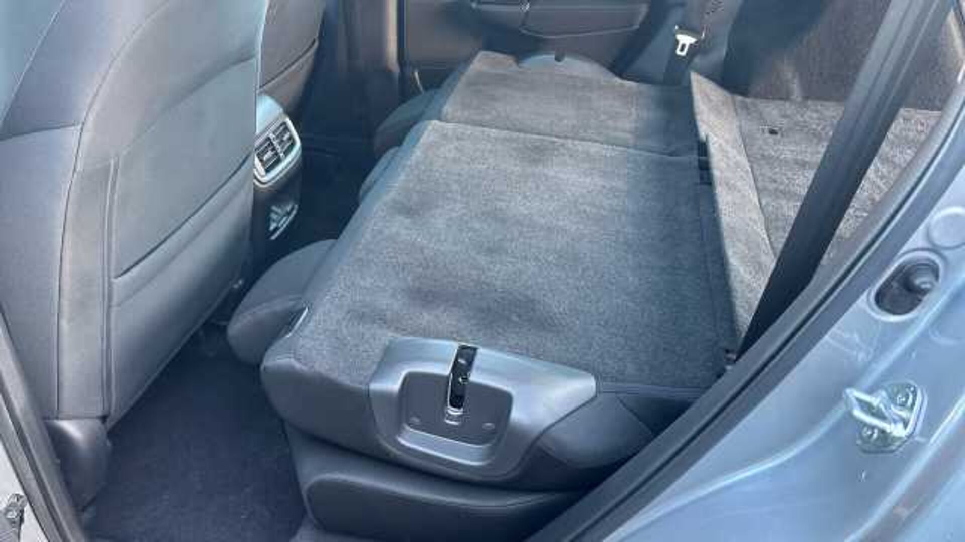 Honda CR-V 2.0 i-MMD Hybrid SE 2WD 5dr eCVT Hybrid Estate 