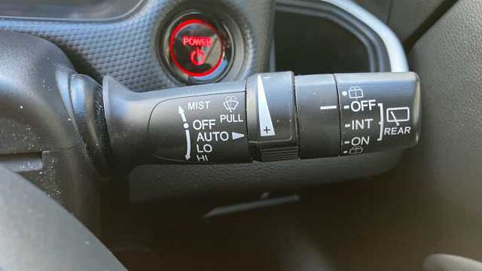 Honda Jazz 1.5 i-MMD Hybrid SE 5dr eCVT Hybrid Hatchback 