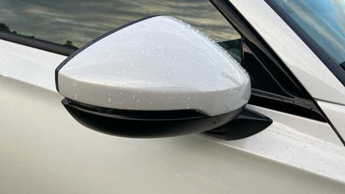 Honda Civic 2.0 eHEV Advance 5dr CVT Hybrid Hatchback 