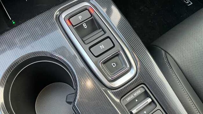 Honda Civic 2.0 eHEV Advance 5dr CVT Hybrid Hatchback 