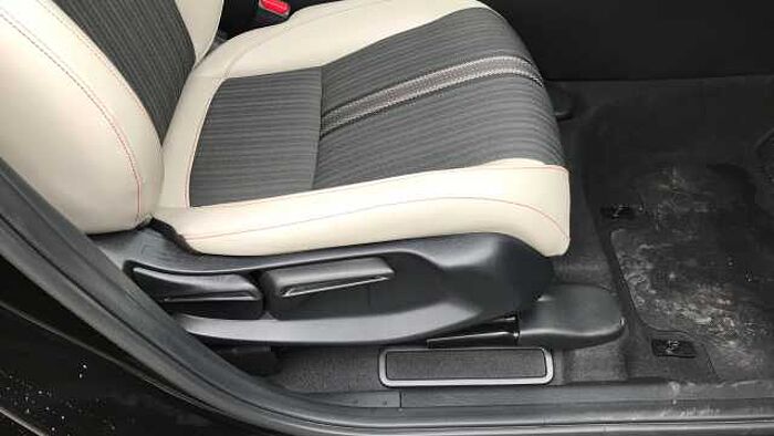 Honda HR-V 1.5 eHEV Advance Style 5dr CVT Hybrid Hatchback 