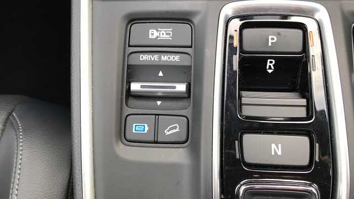 Honda CR-V 2.0 ePHEV Advance Tech 5dr eCVT Estate 