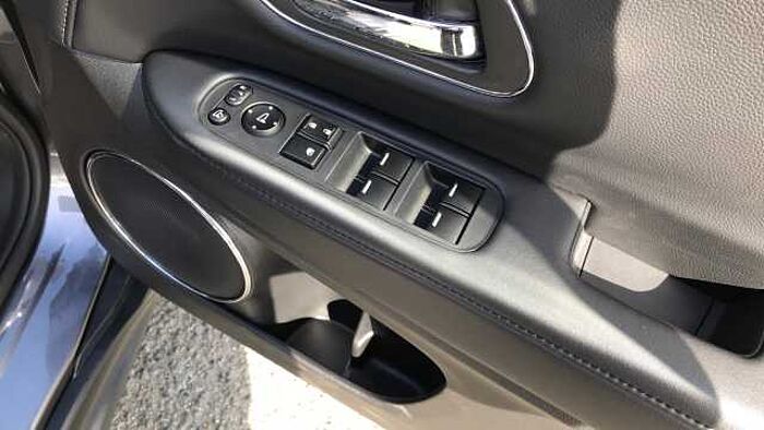 Honda HR-V 1.5 i-VTEC EX CVT 5dr Petrol Hatchback 