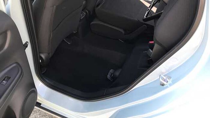 Honda Jazz 1.5 i-MMD Hybrid Crosstar Advance 5dr eCVT Hybrid Hatchback 