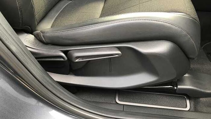 Honda HR-V 1.5 eHEV Advance 5dr CVT Hybrid Hatchback 