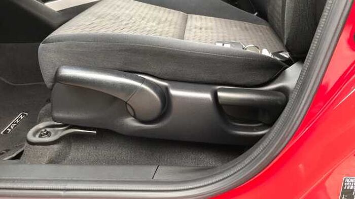 Honda Jazz 1.3 i-VTEC EX Navi 5dr Petrol Hatchback 