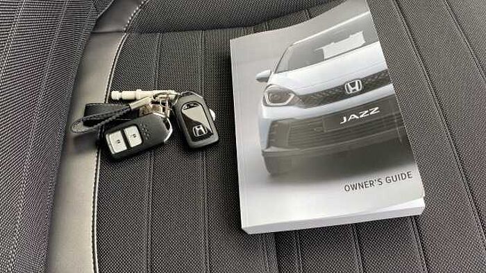Honda Jazz 1.5 i-MMD Hybrid Crosstar Advance 5dr eCVT Hybrid Hatchback 
